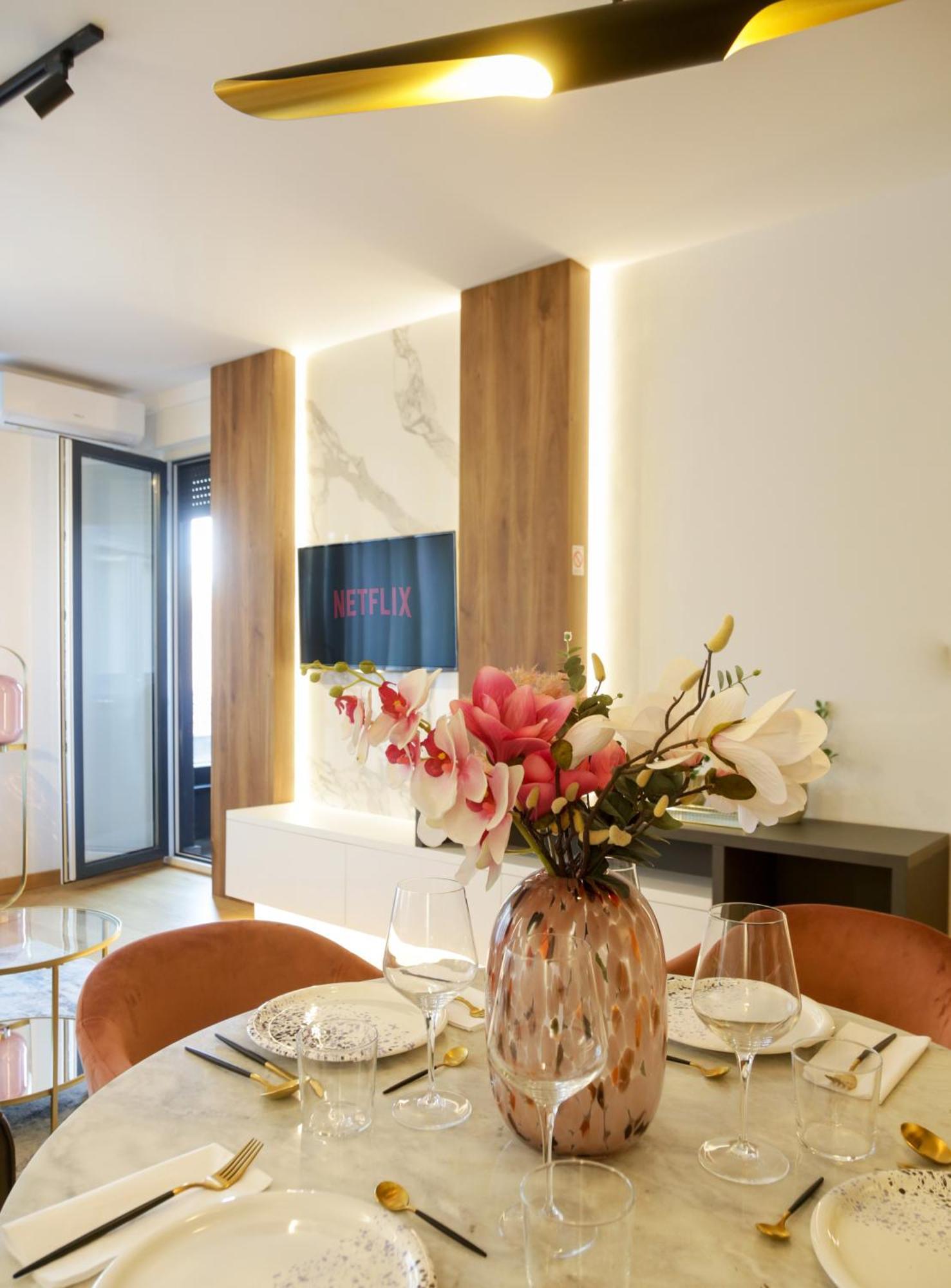 נובי סאד Supernova Royal Residence מראה חיצוני תמונה
